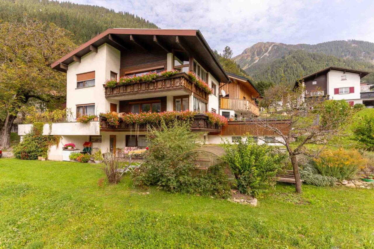 Ferienwohnung Angelika Sankt Gallenkirch Bagian luar foto